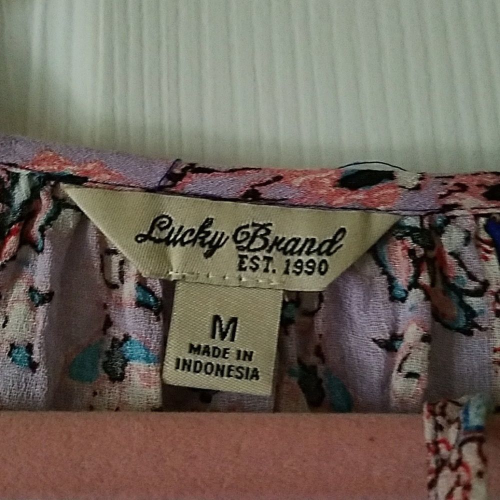 Lucky Brand 3/4th length sleeves top Sz M - Picture 3 of 4